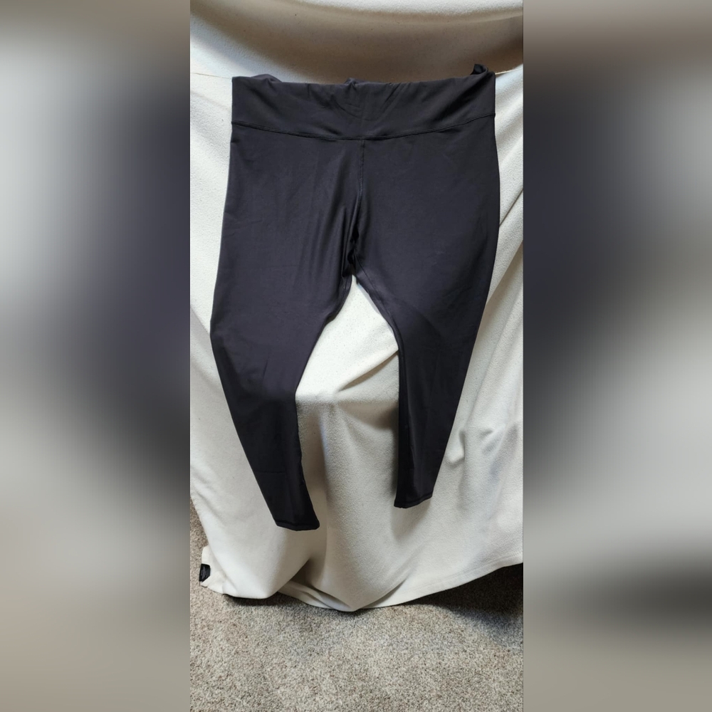 Black Old Navy leggings